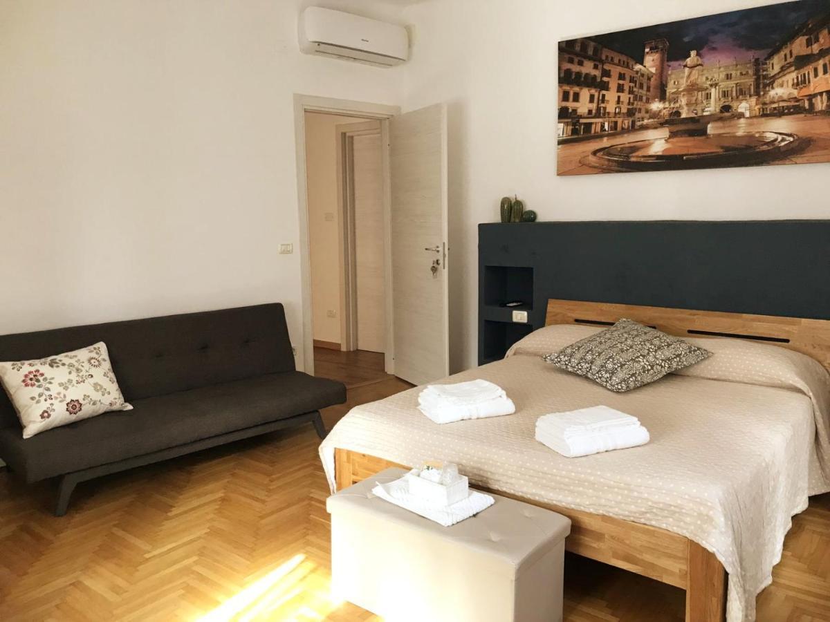 Il Salotto Del Conte Bed & Breakfast Verona Bagian luar foto