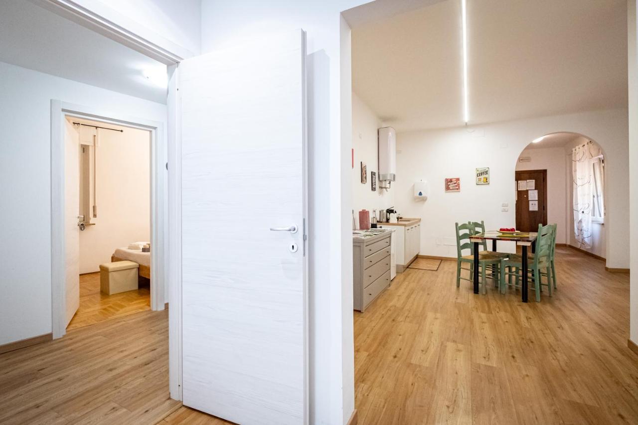 Il Salotto Del Conte Bed & Breakfast Verona Bagian luar foto