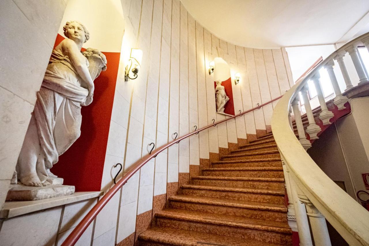 Il Salotto Del Conte Bed & Breakfast Verona Bagian luar foto
