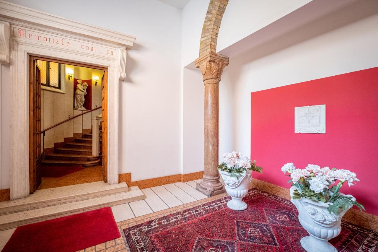 Il Salotto Del Conte Bed & Breakfast Verona Bagian luar foto