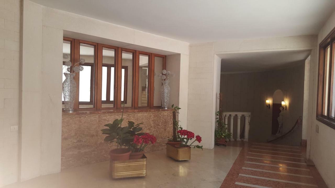 Il Salotto Del Conte Bed & Breakfast Verona Bagian luar foto